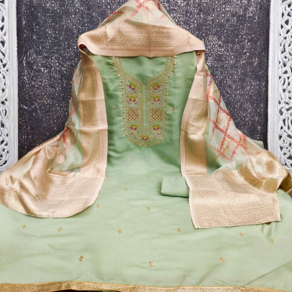 Roman Silk Embroidered Set