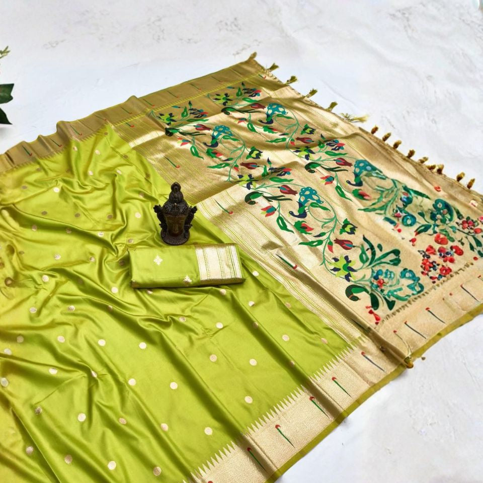 Royal Weave – Banarasi Silk Saree