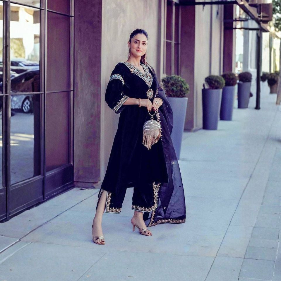 Ramzan Special Blue Embellished Kurta Set