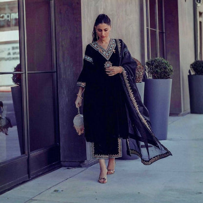 Ramzan Special Blue Embellished Kurta Set